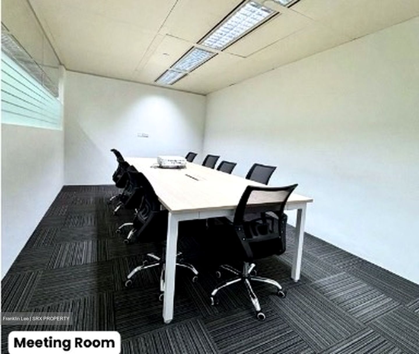 Odeon Towers (D7), Office #595746451
